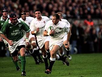 Ex-England star Mike Catt to j...